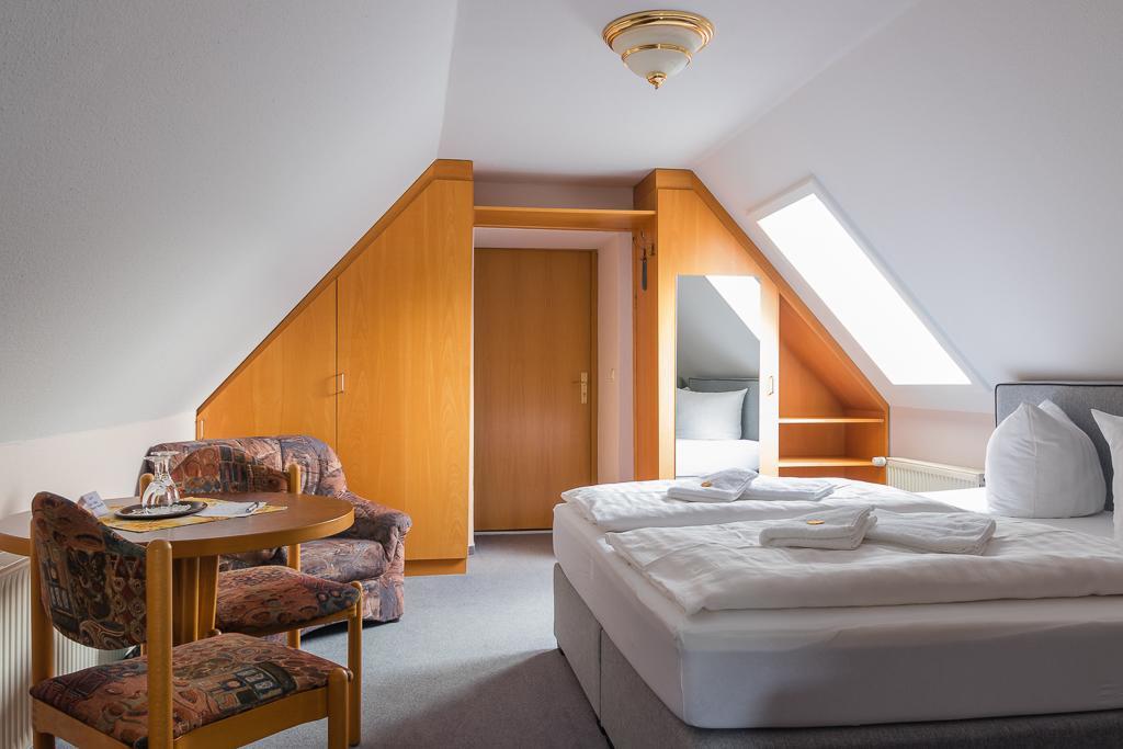 Gasthof 'Zum Reifberg' Ilmenau Esterno foto